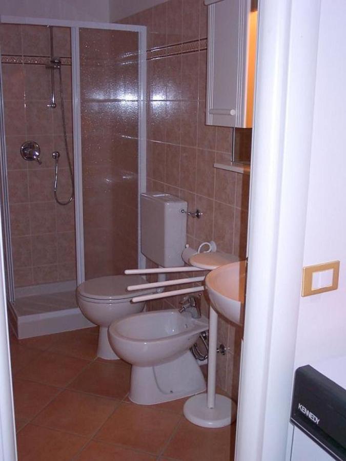 Casa Gialla Imperia Zewnętrze zdjęcie