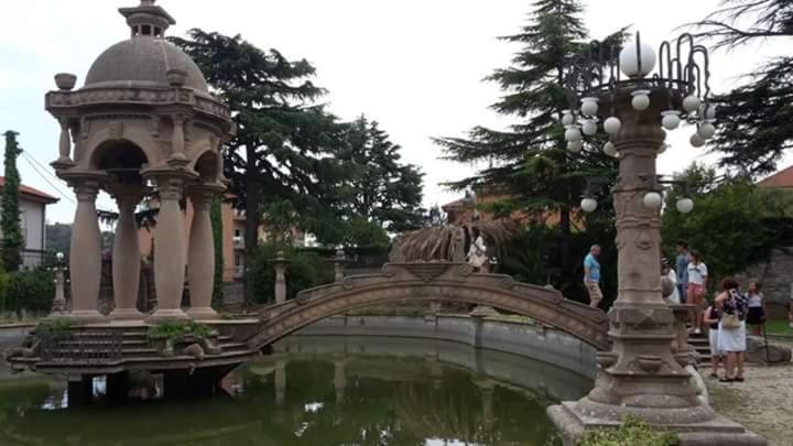 Casa Gialla Imperia Zewnętrze zdjęcie