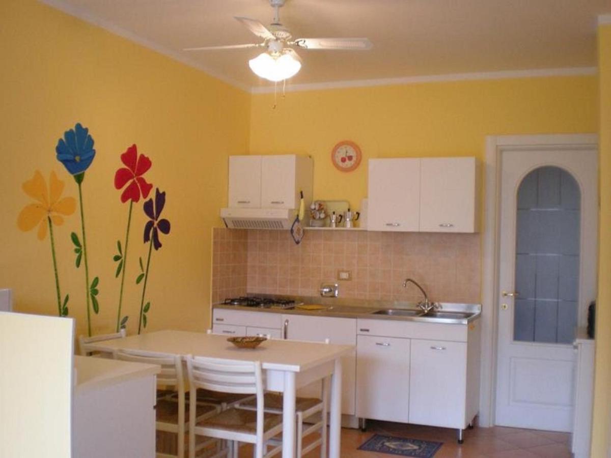 Casa Gialla Imperia Zewnętrze zdjęcie